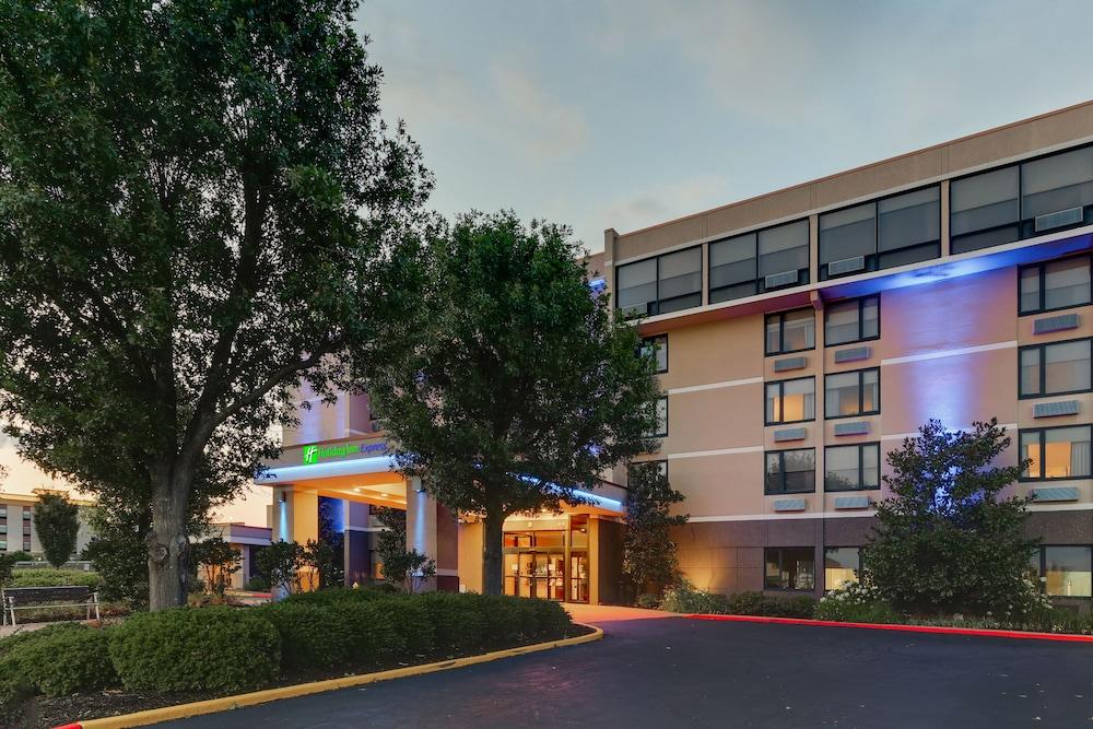 Holiday Inn Express Aberdeen-Chesapeake House By Ihg Extérieur photo