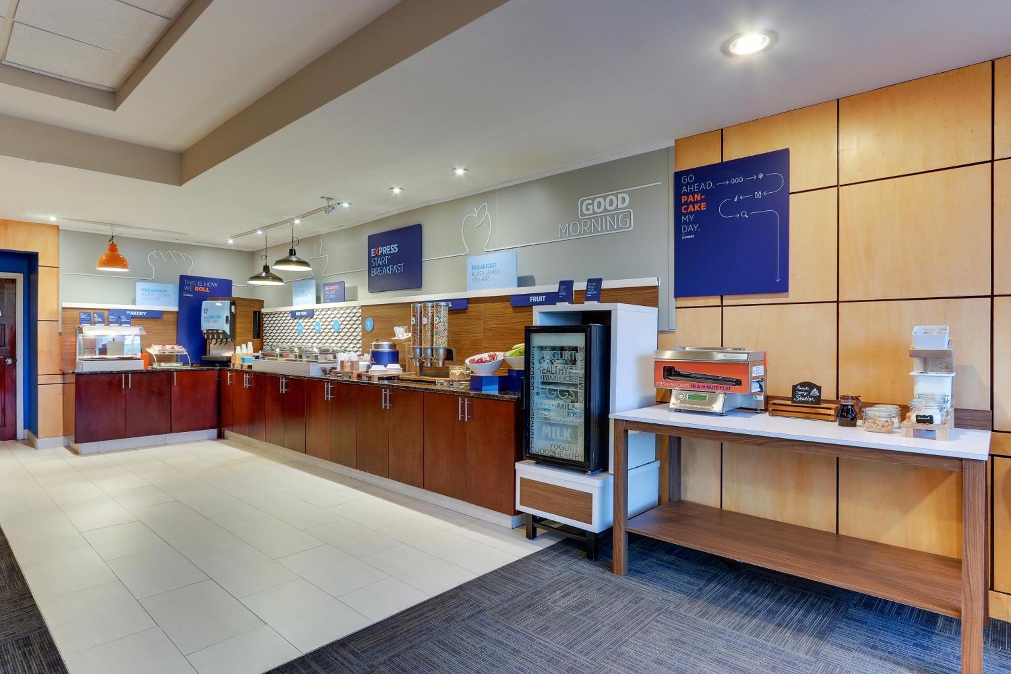 Holiday Inn Express Aberdeen-Chesapeake House By Ihg Extérieur photo
